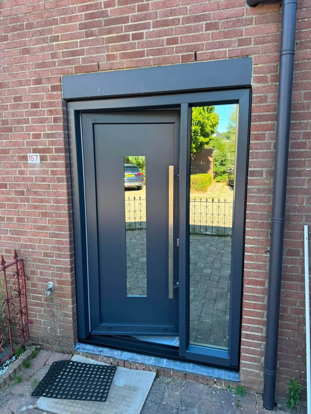 Stalen binnendeur met glas voor een modern interieur